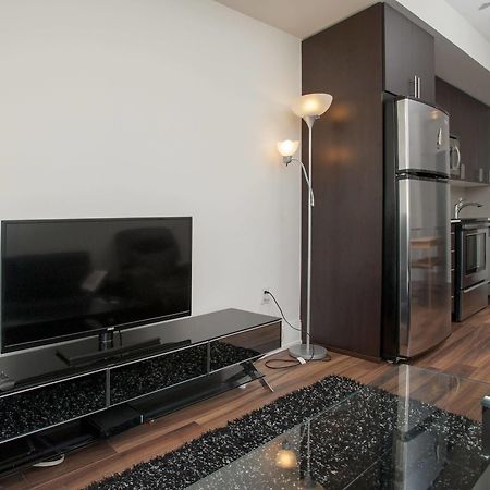 Life Suites Luxury Downtown Condos Toronto Extérieur photo