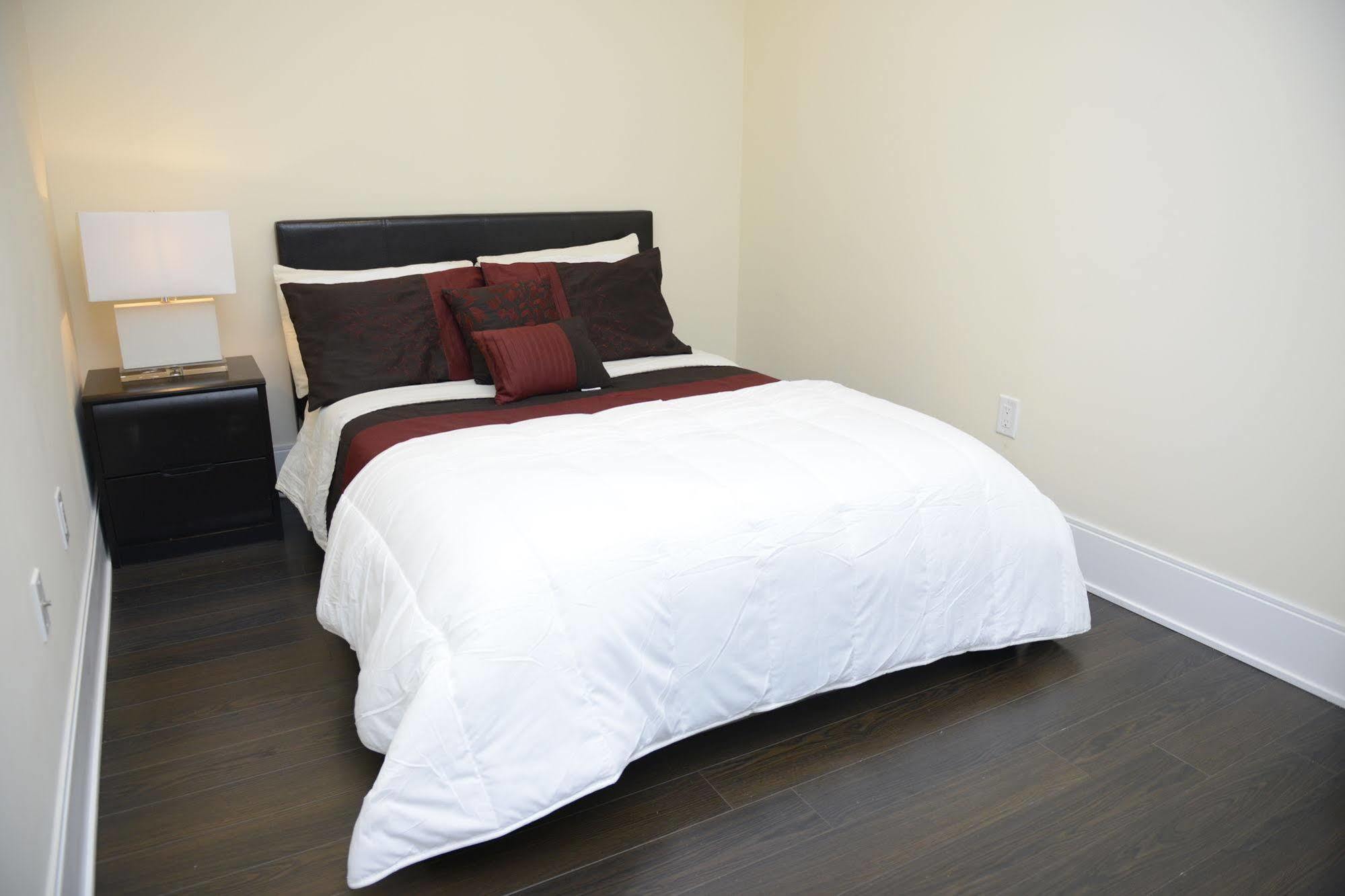 Life Suites Luxury Downtown Condos Toronto Extérieur photo