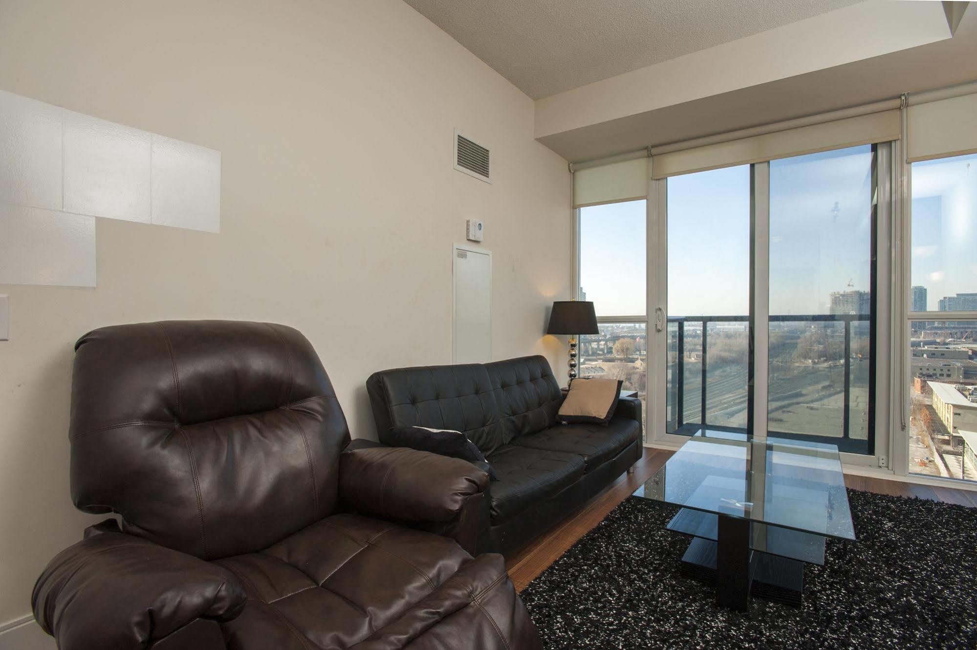 Life Suites Luxury Downtown Condos Toronto Extérieur photo